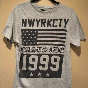 Urban Heritage Gray Graphic Tee with Black Print